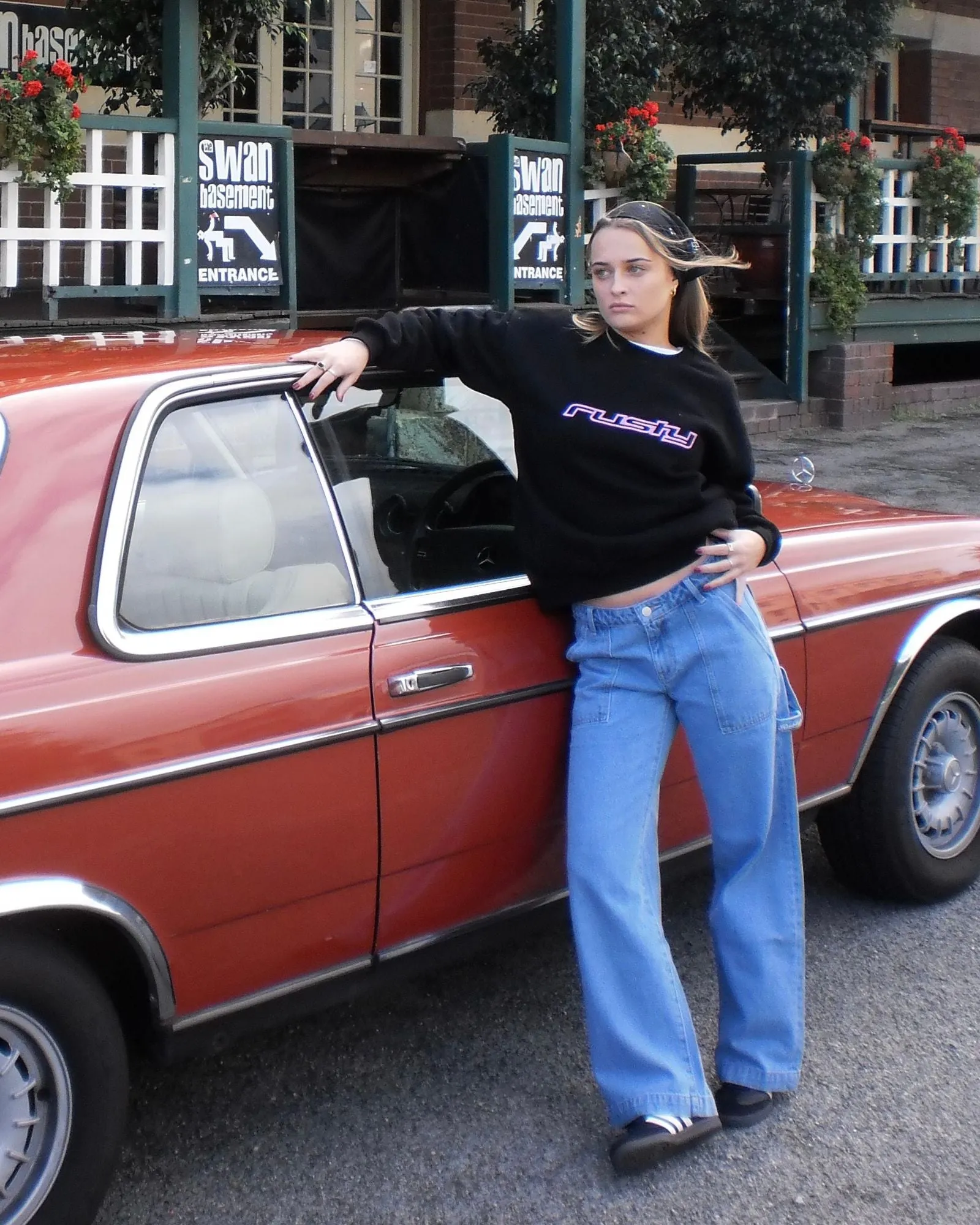 Billie Low Rise Carpenter Jean