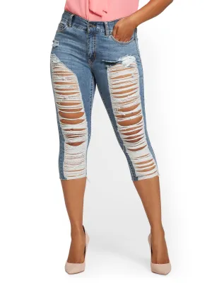 Mya Curvy High-Waisted Sculpting No Gap Super-Skinny Capri Jeans - Light Indigo