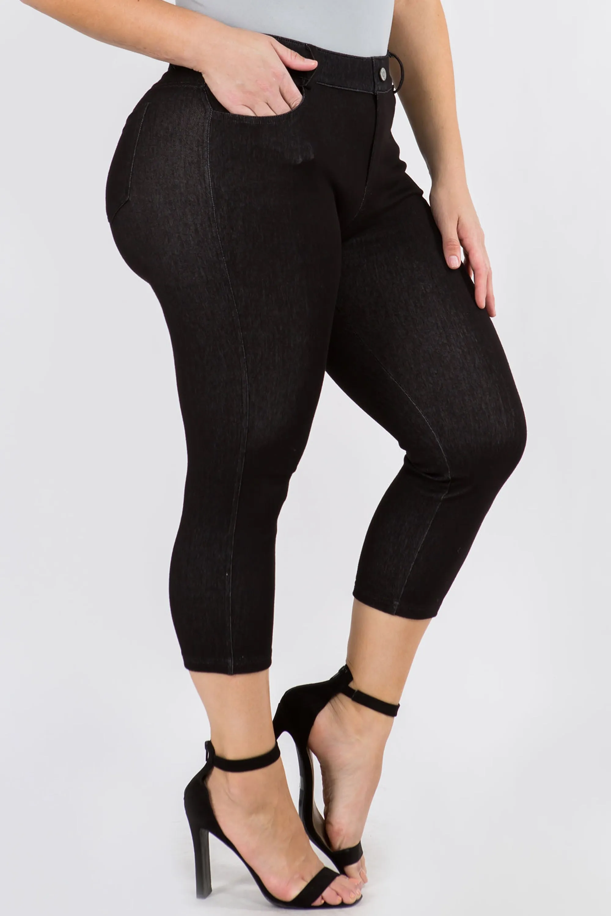 Plus Size High-Rise Capri 5-Pocket Jeggings