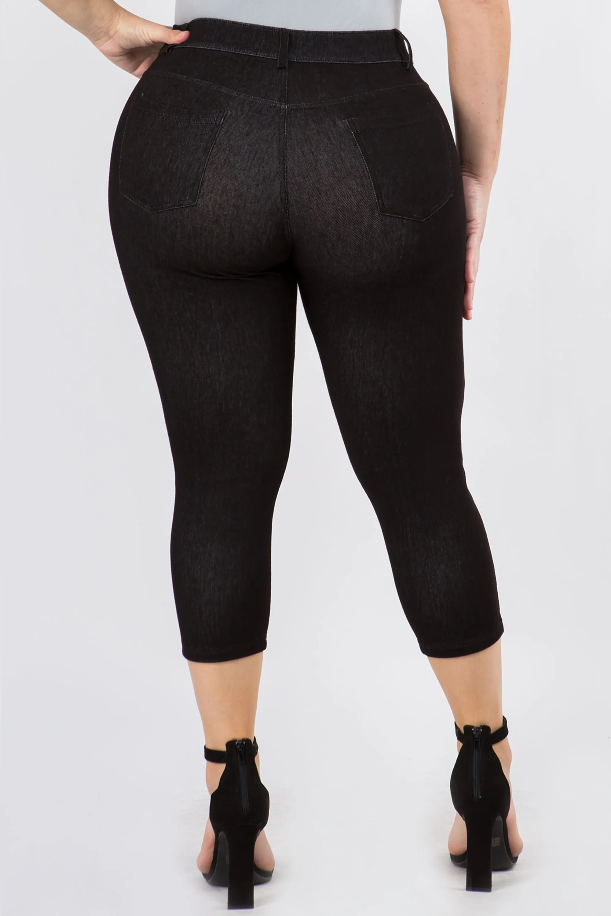 Plus Size High-Rise Capri 5-Pocket Jeggings