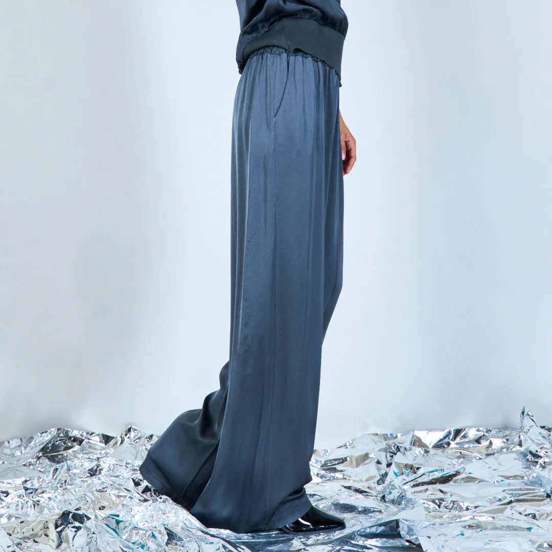 Relaxed wide-leg trousers wholesale