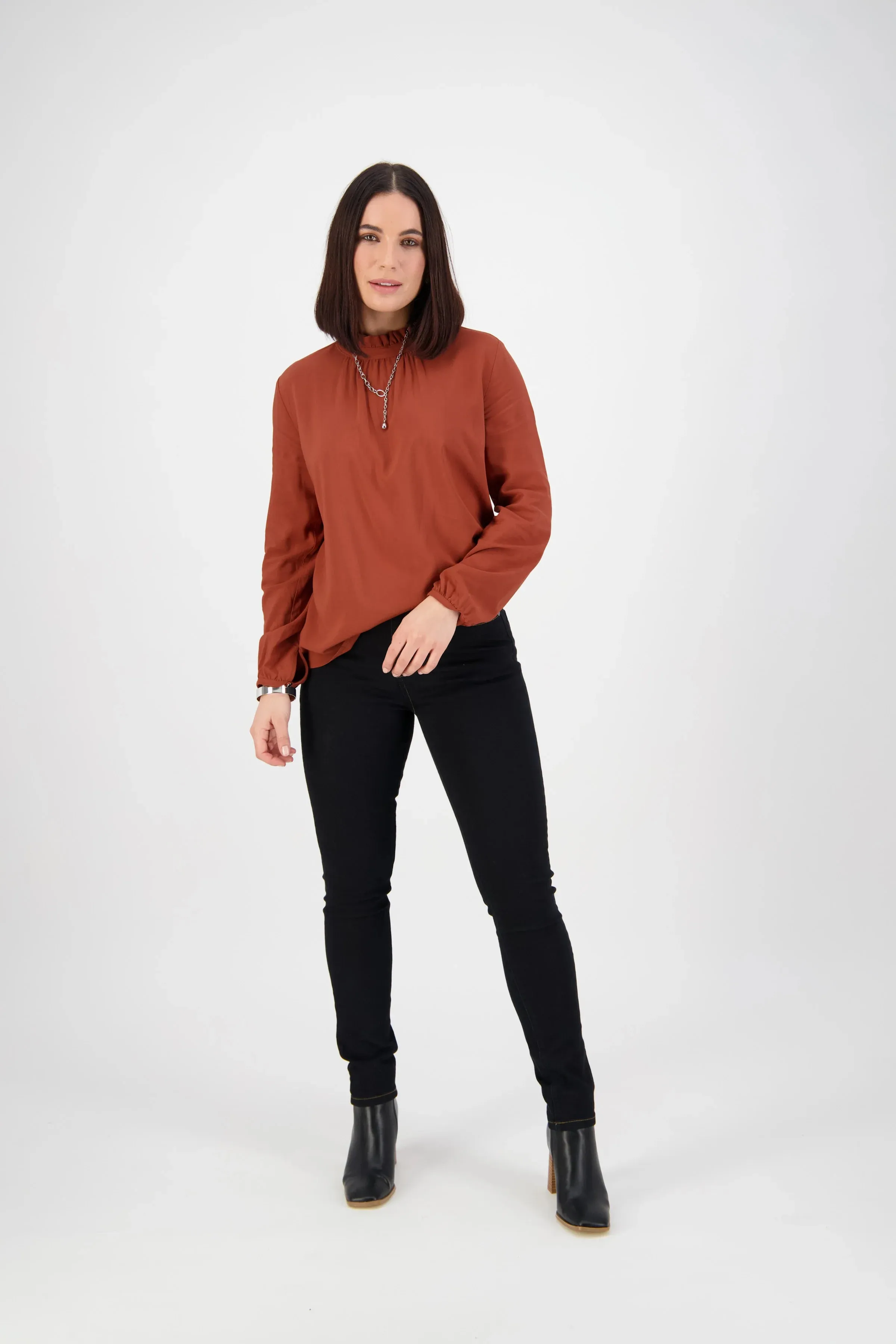 Vassalli - Skinny Leg Full Length Basket Weave Jean-Black